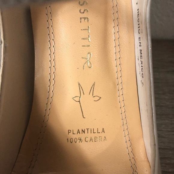 Carlos Rossetti Womens Size 6.5 Patent Block Heels -Bone Color Pink Strap Heels - Picture 4 of 11